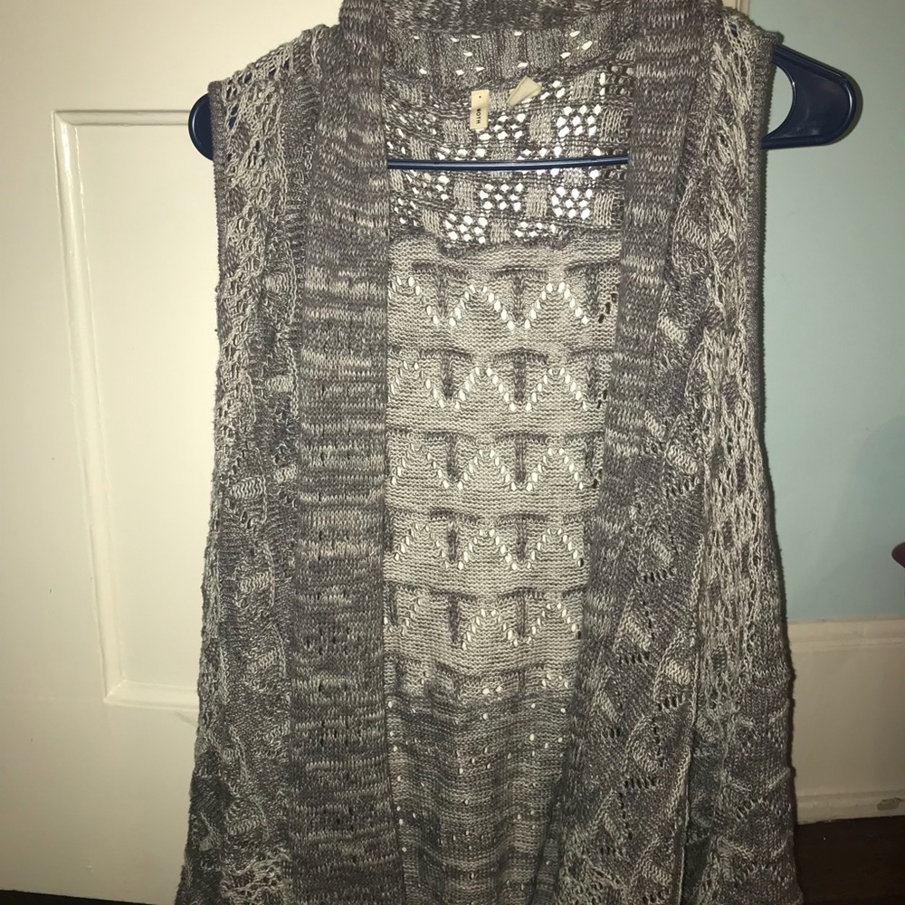 knit vest